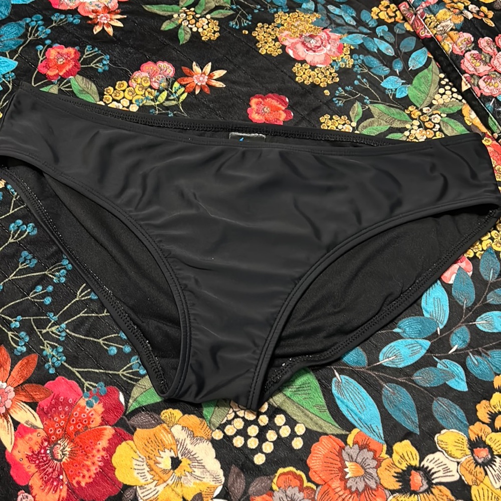 Catalina 12/14 large low rise Rich Black bikini bottoms